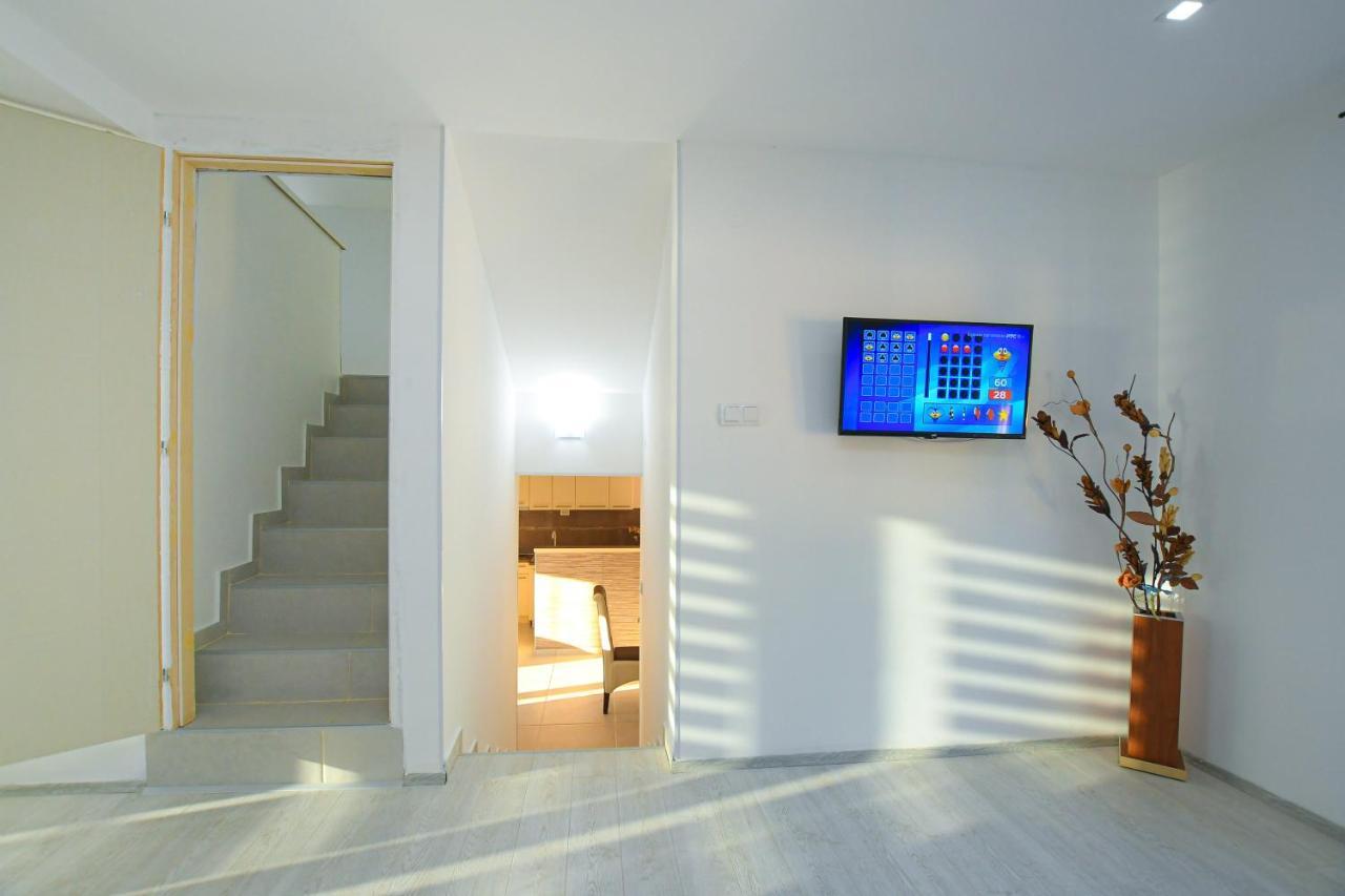 Mokka House Villa Tekija  Exterior photo